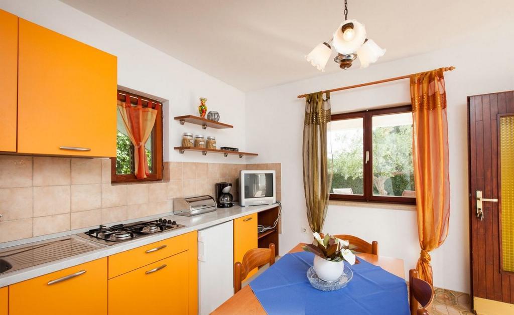 Apartments Hrvatin Ровинь Экстерьер фото