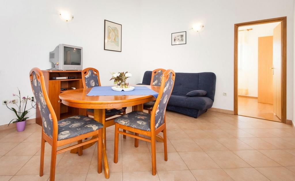 Apartments Hrvatin Ровинь Экстерьер фото