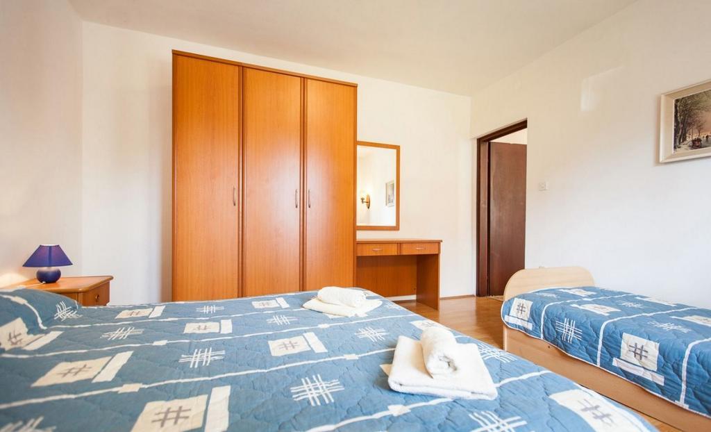 Apartments Hrvatin Ровинь Экстерьер фото